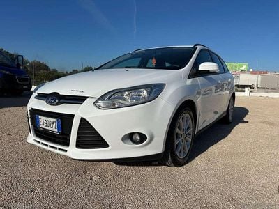 Bianco Usata 2011 Ford Focus Titanium Station wagon | 5000 € (Molto cara)