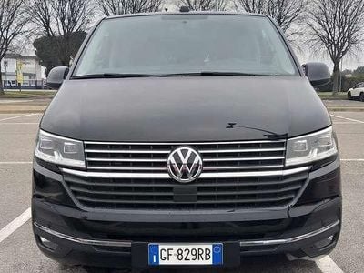 Usata VW Caravelle 150 CV (110 kW) 2021 Nero Monovolume