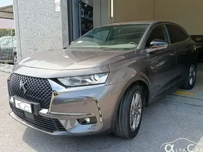 Usata DS Automobiles DS7 Crossback Business 200 CV (147 kW) 2021 Grigio platino SUV