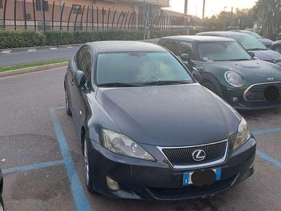 Lexus IS220d