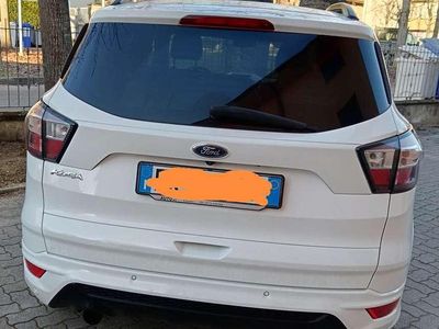 Usata Ford Kuga ST-Line 120 CV (88 kW) 2017 Bianco SUV