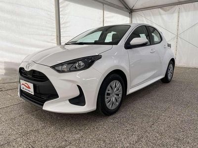 Usata Toyota Yaris Hybrid Active 116 CV (85 kW) 2025 Bianco Berlina