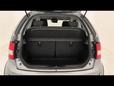 Usata Suzuki Ignis 83 CV (61 kW) 2023 Grigio chiaro SUV