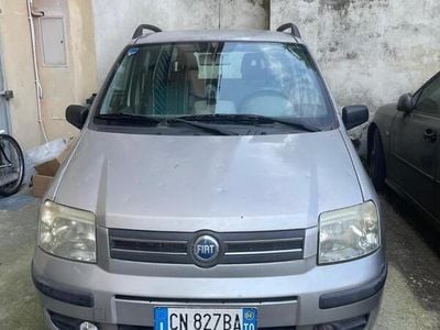 Usata Fiat Panda 60 CV (44 kW) 2004 Utilitaria