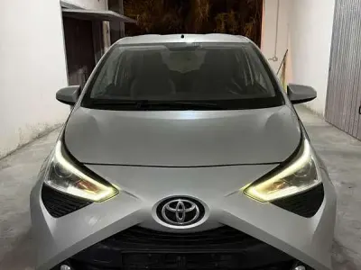 Usata Toyota Aygo X-play 69 CV (50 kW) 2019 Utilitaria