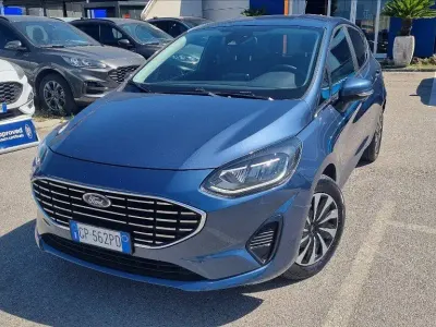 Usata Ford Fiesta Titanium 125 CV (91 kW) 2023 Blu metallizzato Utilitaria