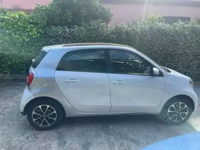 Usata Smart ForFour Passion 71 CV (52 kW) 2017 Bianco Utilitaria