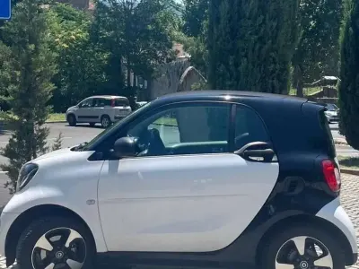 Usata Smart ForTwo Coupé Prime 41 kW (56 CV) 2020 Bianco Utilitaria