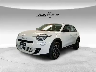 Usata Fiat 600 Pop 145 CV (106 kW) 2025 Bianco gara (pastello extraser SUV