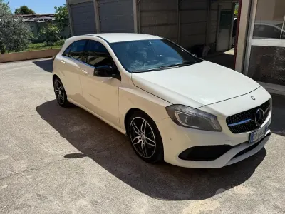 Usata Mercedes A200 136 CV (100 kW) 2012 Bianco Berlina