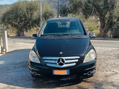 Usata Mercedes B200 136 CV (100 kW) 2009 Nero Monovolume