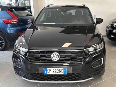 Usata VW T-Roc Advance 116 CV (85 kW) 2020 Nero SUV