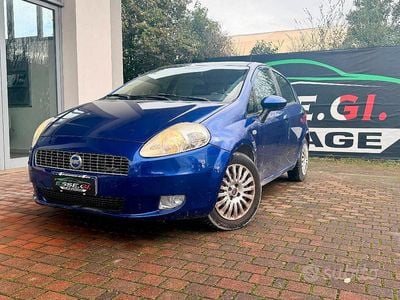 Usata Fiat Punto Dynamic 90 CV (66 kW) 2006 Blu Utilitaria