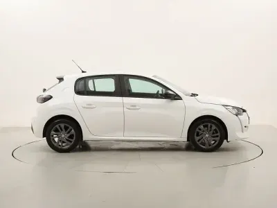 Usata Peugeot 208 Active 101 CV (74 kW) 2022 Utilitaria