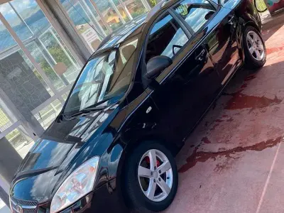 Usata Kia Ceed 115 CV (84 kW) 2011 Nero Utilitaria