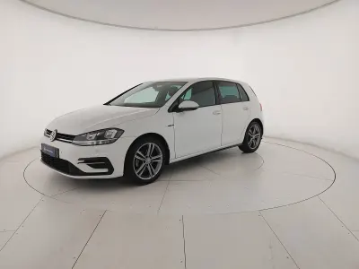 Usata VW Golf VII Sportline 116 CV (85 kW) 2019 Bianco puro Berlina