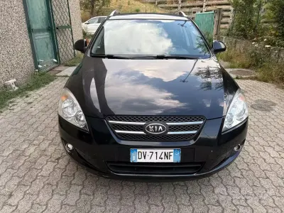 Usata Kia Ceed 126 CV (92 kW) 2009 Nero Utilitaria