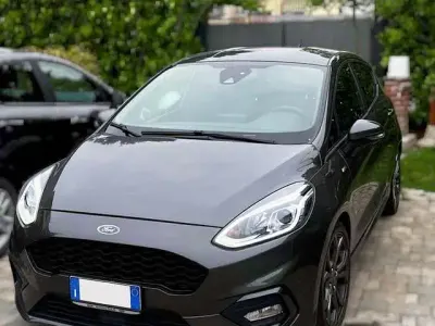 Usata Ford Fiesta ST-Line 125 CV (91 kW) 2021 Grigio Utilitaria
