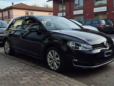 Usata VW Golf VII Trendline 105 CV (77 kW) 2013 Nero Berlina