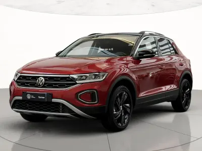 Usata VW T-Roc Sport 150 CV (110 kW) 2025 Rosso SUV
