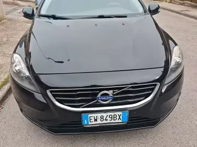 Brugt Volvo V40 115 HK (84 kW) 2014 Sort Sedan