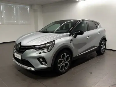 Käytetty Renault Captur 128 HP (94 kW) 2022 Other Katumaasturi