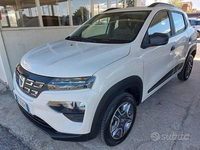 Begagnad Dacia Spring 30 kW (41 HK) 2021 Vit Halvkombi