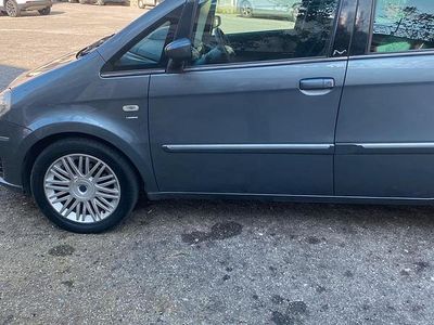 Usata Lancia Musa 90 CV (66 kW) 2009 Grigio Monovolume