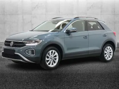 Usata VW T-Roc Life 150 CV (110 kW) 2022 Blu/azzurro SUV