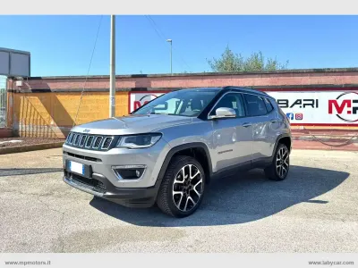 Begagnad Jeep Compass Limited 140 HK (102 kW) 2018 Grå SUV