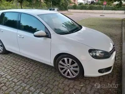 Usata VW Golf 110 CV (80 kW) 2009 Bianco Monovolume