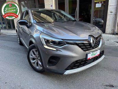 Usata Renault Captur Intens 115 CV (84 kW) 2021 Grigio scuro SUV