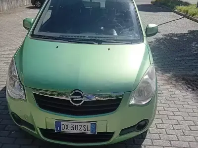 Usata Opel Agila 65 CV (47 kW) 2009 Utilitaria