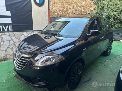 Usata Lancia Ypsilon 69 CV (50 kW) 2013 Nero Utilitaria