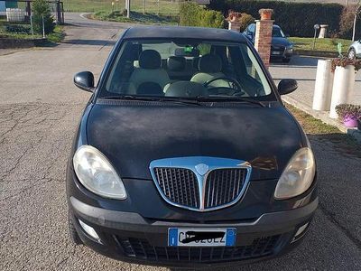 Usata Lancia Ypsilon 69 CV (50 kW) 2003 Nero Utilitaria