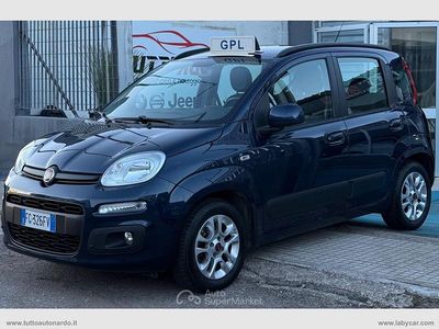Usata Fiat Panda Lounge 69 CV (50 kW) 2016 Blu Berlina