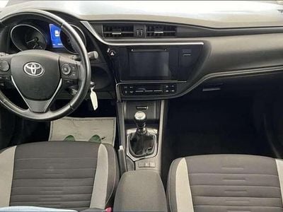 Usata Toyota Auris Active 111 CV (81 kW) 2016 Berlina