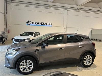Occasion Renault Captur Business 91 ch (66 kW) 2022 Gris SUV