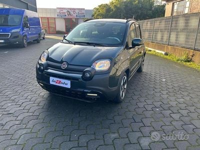 Usata Fiat Panda Cross Cross 70 CV (51 kW) 2025 Verde Utilitaria