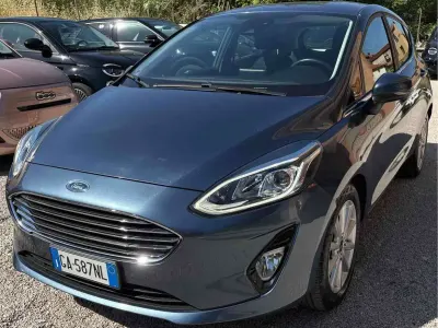 Usata Ford Fiesta Titanium 86 CV (63 kW) 2020 Blu/azzurro Utilitaria