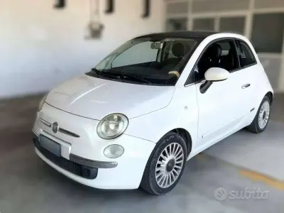 Usata Fiat 500 Lounge 69 CV (50 kW) 2010 Bianco gelato Utilitaria