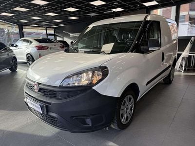 Usata Fiat Doblò Lounge 90 CV (66 kW) 2021 Bianco Monovolume