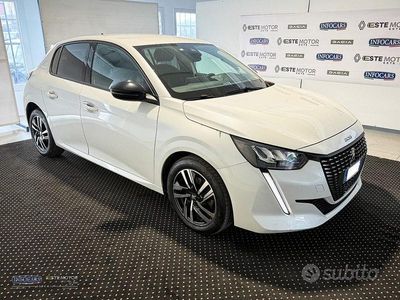 Usata Peugeot 208 Allure 101 CV (74 kW) 2022 Bianco metallizzato Utilitaria