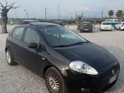 Usata Fiat Grande Punto 90 CV (66 kW) 2007 Nero Utilitaria