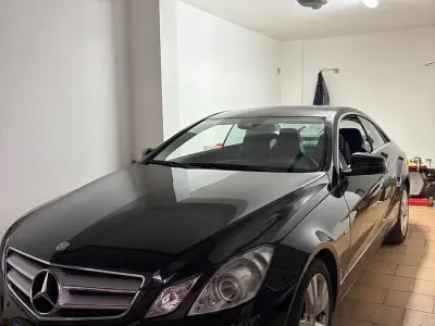 Usata Mercedes E250 204 CV (150 kW) 2013 Nero