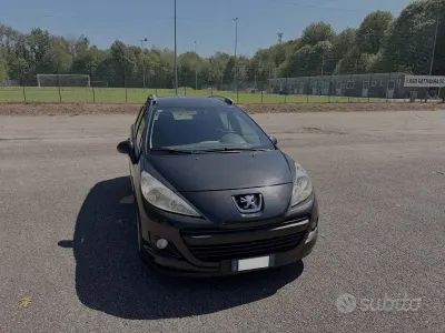 Usata Peugeot 207 73 CV (53 kW) 2009 Nero Station wagon