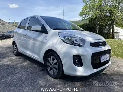 Używany Kia Picanto Active 68 KM (50 kW) 2017 Biały Hatchback