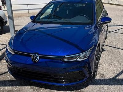 Usata VW Golf VIII R-line 150 CV (110 kW) 2022 Blu Berlina