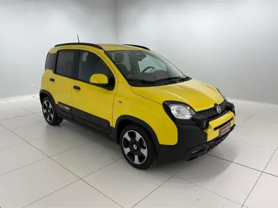 Nuova Fiat Panda Cross Cross 65 CV (47 kW) 2026 Giallo sole Utilitaria