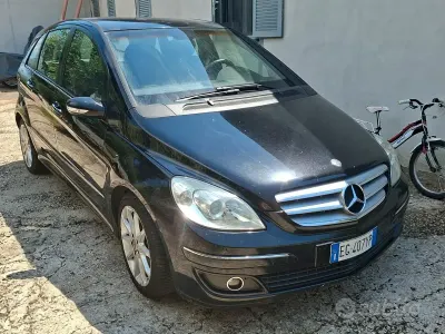Usata Mercedes B180